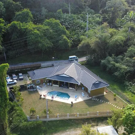 Easy Breezy Villa